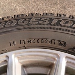 [商談中]BLIZZAKスタッドレス　軽　美品です。