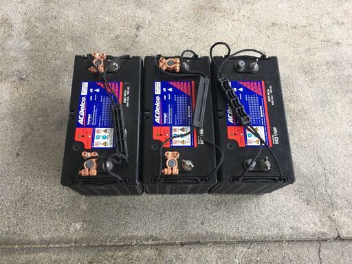 サブバッテリーと充電器