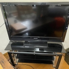 32型液晶テレビ(TOSHIBA REGZA)テレビ台もセット！！