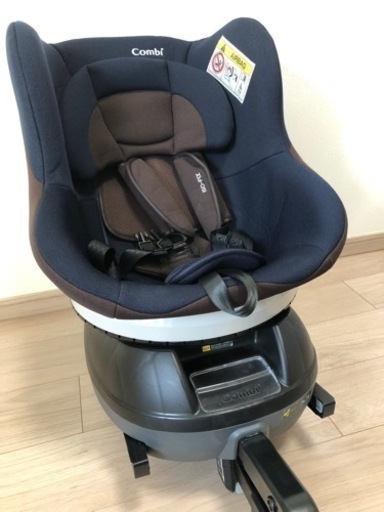 美品★コンビ　チャイルドシートisofix