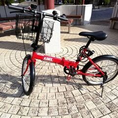 【ネット決済】折り畳み自転車　2019年製、赤色、（カゴ、鍵2個...