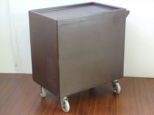 山口)下松市より CAMBRO(キャンブロ) 業務用配膳カート プラスチック製 
