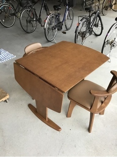●販売終了●ナフコ　食卓セット　2人掛け　バタフライテーブル　回転椅子付き　中古品