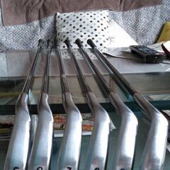 ダンロップ　ゼクシオ(XXIO)フォージド アイアン　#５〜ＰＷ （Ｓ) ６本