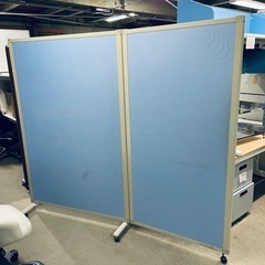 2つ折りパーテーション