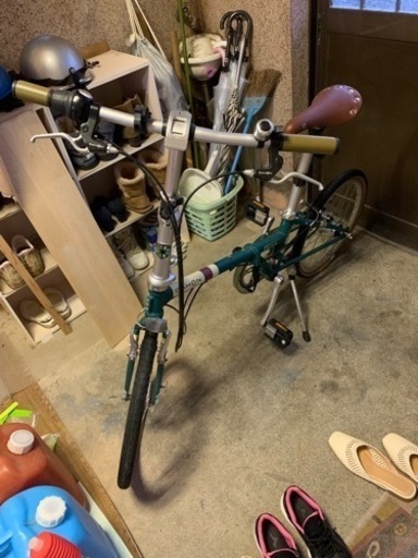 試乗お話し中。DAHON 折りたたみ自転車 20インチ おまけつき