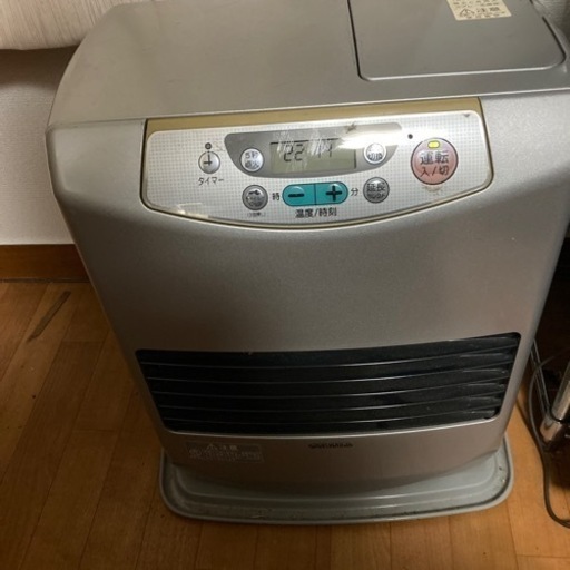 引渡し決定!　コロナ　石油ファンヒーター