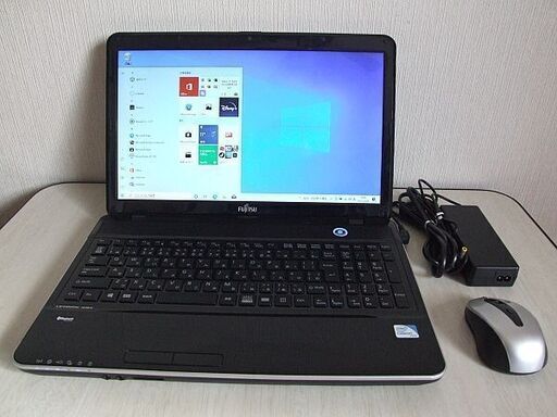 高速SSD120GB搭載　Fujitsu LIFEBOOK AH30/K ノートパソコン　(3883)