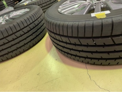 新型ハリアー Zグレード　タイヤ　ホイール　19インチ 新型ハリアー Zグレード タイヤ ホイール 19インチ