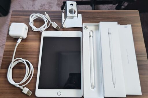 iPadmini第5世代Wi-Fi+Cellular256GBゴールド,アップルペンシル第1世代、筆立型アップルペンシル充電器