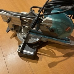 マキタ　スライド丸ノコ　LS0612SF