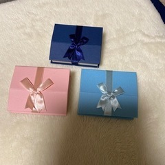 アクセサリー　BOX  ピンク　紺　ブルー　①