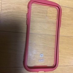 iＦace 赤と黒iPhone11スマホケース2個お値下げしました。