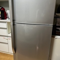 取引中。SHARP2ドア冷蔵庫2010年製