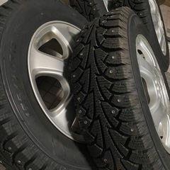 ハンコックスパイクタイヤ4本　　155/70/13