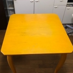 ダイニングテーブル　正方形　黄色　【受け渡し決定】