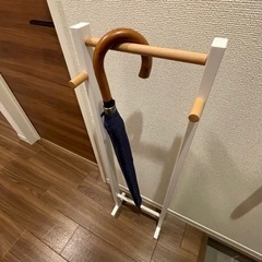 引っ掛け式の傘立て　アンブレラハンガー　日本製　木製