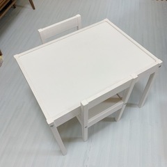 IKEA キッズテーブル　チェア2つ　セット