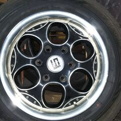 ハイエース　215/65R16