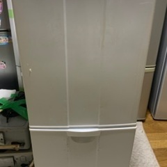 R01 ハイアール冷蔵庫　2010年　138L