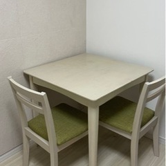 ニトリの食卓と椅子セット
