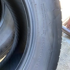 美品　9.5分山　265/65R17   タイヤ　　新車外し　パジェロ　ランクル　プラドなど