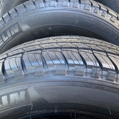 美品　9.5分山　265/65R17   タイヤ　　新車外し　パジェロ　ランクル　プラドなど
