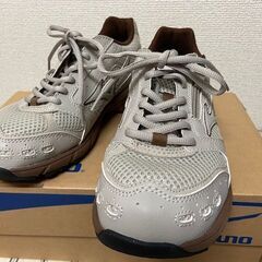 【ネット決済】Mizuno ウエーブエクスプローラーFS2（24㎝）