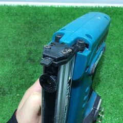 マキタ ST420DZ 充電式タッカ【リライズ市川行徳店】【店頭取引限定