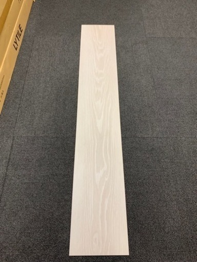 フロアタイル3ケース