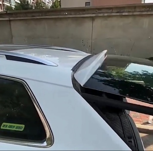 白 ハッチバック バックドア 静音モール 遮音 防音 静音化 防塵 防水 New Type 高知の車 のパーツの中古あげます 譲ります ジモティーで不用品の処分