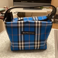 ちょっと出かける時に　Burberry小物入れ