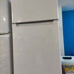 G5138　カード利用可能　１年保証　冷蔵庫　amadana(ハイアール)　AT-RF85B　85L　2020年製　直冷式　外面小傷有り　札幌　生活家電　送料A　プラクラ南9条店