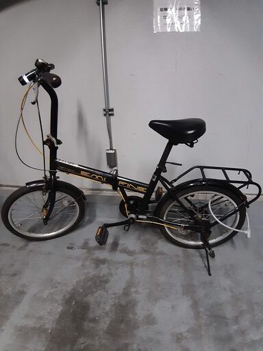 折りたたみ自転車　折り畳み自転車　シマノ変速機６段　室内保管