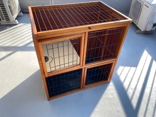 猫用の木製ケージ