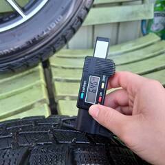 アルミホイールスタッドレスタイヤセット175/65R14