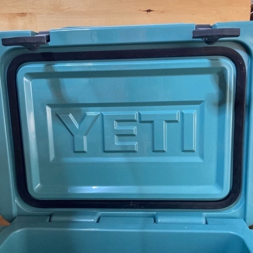 イエティ YETI ローディー20 廃盤品 タンカラー 廃盤レア】 YETI Roadie 20 イエティ ローディ タン