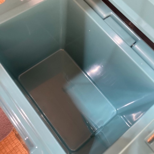 廃盤品 クーラーボックス イエティ ローディ YETI ROADIE 20 リバー 