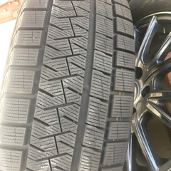 美品スタッドレス　215/65R16  アルファード　ヴェルファイア　エルグランド等に