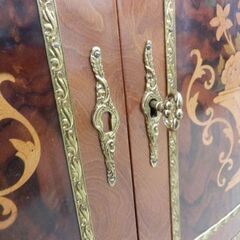 キャビネット コンソール スペイン製 Fejomi S.L 鍵付き 飾り棚 サイドボード 天板 大理石 最高級 札幌 西野