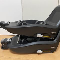 マキシコシ(Maxi Cosi)Pebble PlusとISOFIXのセット