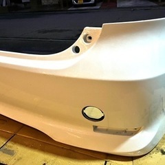 エスティマ　50系　リアバンパー　パールホワイト