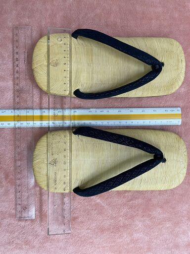 雪駄お譲りします。本体:畳 鼻緒:印伝(印傳) 新品・未使用