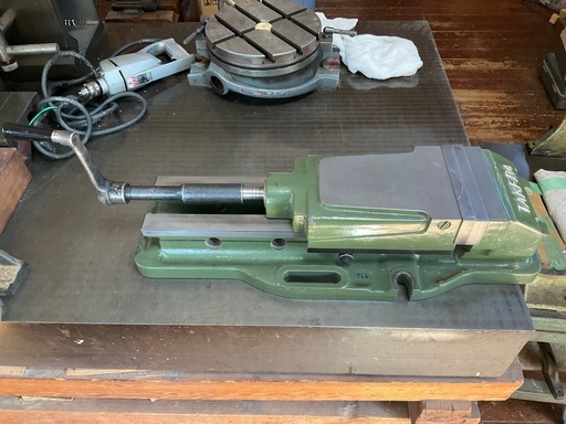 万力 油圧マシンバイス 武田機械 | www.schmetterlinghaus.at