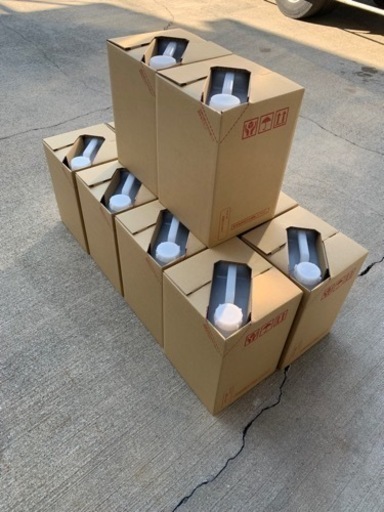 尿素水20Ｌ 1箱14000円(まとめ買いOK10箱140000円) 尿素水20L 1箱14000円(まとめ買いOK10箱140000円)