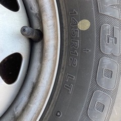 145R12 スタッドレスタイヤ、ホイール4本セット
