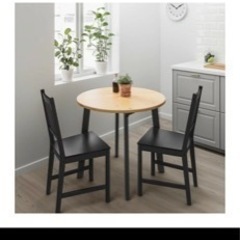 交渉中　IKEA 丸テーブル　ガムラレード
