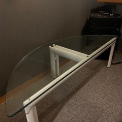 ガラステーブル、テレビ台
