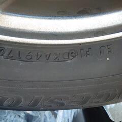 美品　スタッドレスタイヤセット　215/60R16