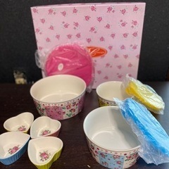 【ネット決済】薔薇柄　陶器　蓋付　小皿四つ